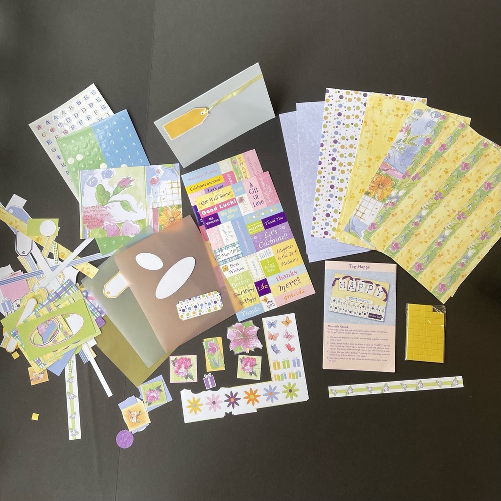 Stationery Box with Drawer plus 22 Cards, 22 Envelopes, & Decorations for Cards